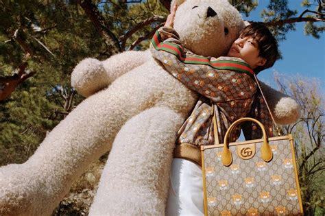 gucci x ours|More.